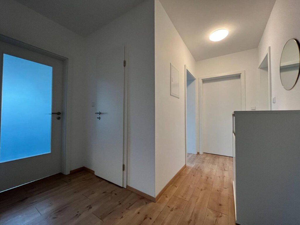535737712